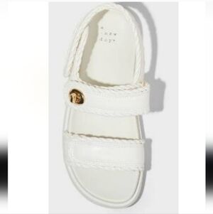 A New Day Tilly Comfort Footbed Sandal In White Size Woman's 11